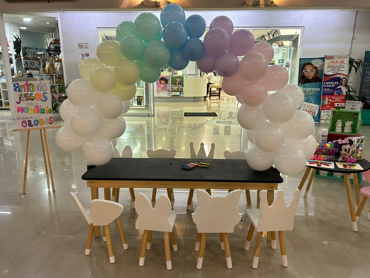 MESA GRANDE SENSORIAL INFANTIL (No Incluye Sillas)